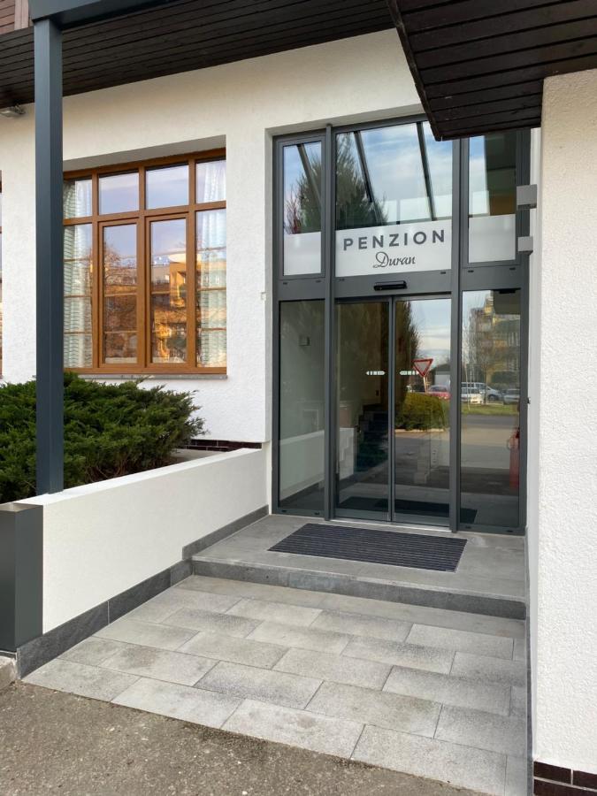 Duran Penzion Hradec Králové Exterior foto